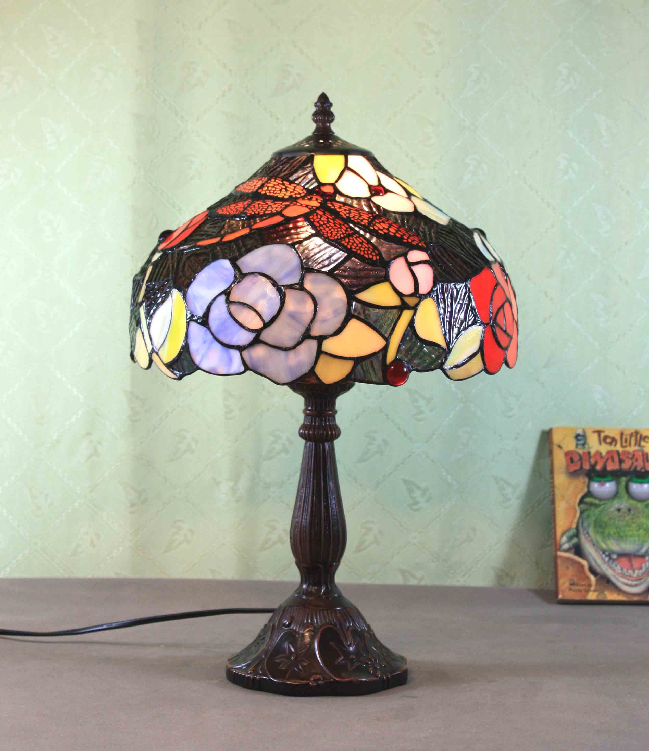 Art Tiffany Table Lamp 821