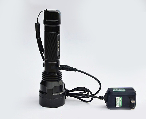 Direct Charging CREE T6 LED Flashlight