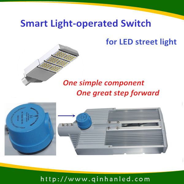 IP65 100W/120W/150W LED Outdoor Street Light with Light-Operated Switch