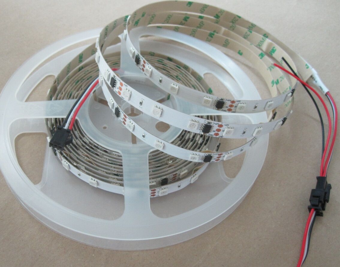 DC12V 60LEDs/M Ws2811 5050 SMD LED Strip Light