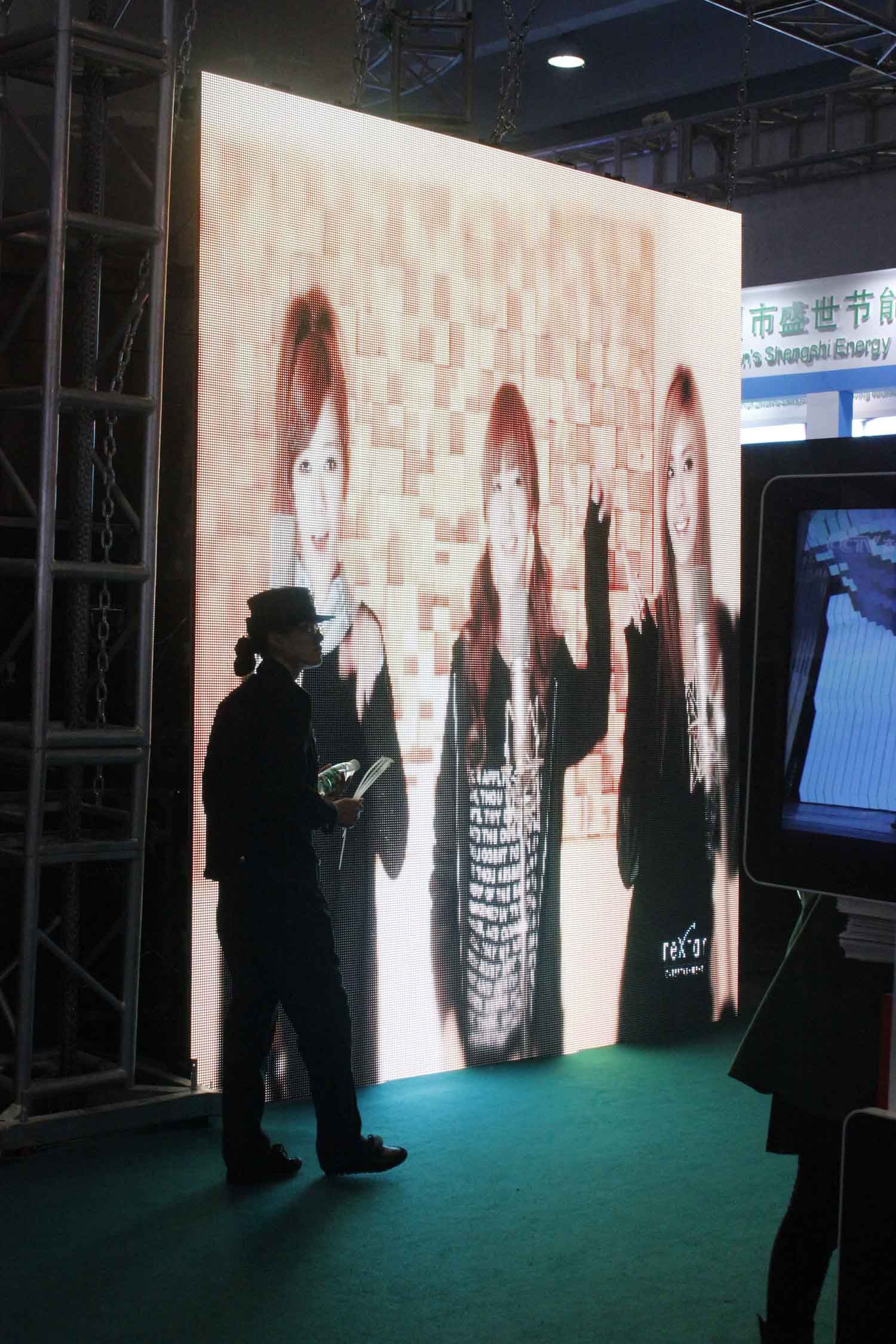 P8mm Outdoor Rantal LED Display (Die-cast Aluminum)