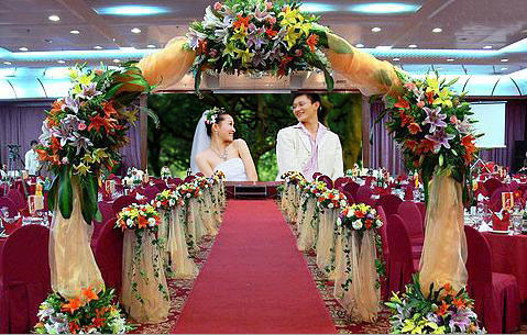 Outdoor Full Color LED Display (HMX-CROSS)
