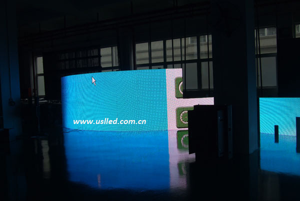 P16mm Outdoor Curved LED Display