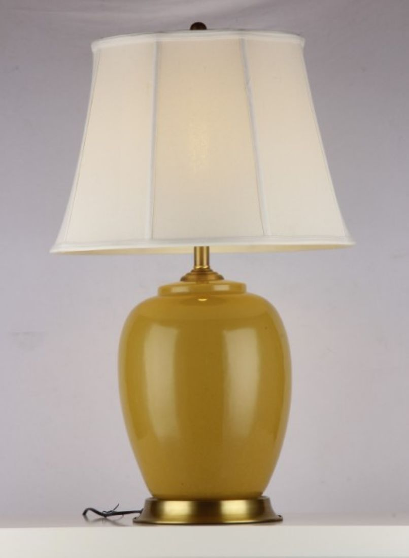 Modern Yellow Ceramic Table Lamp (MT212138)