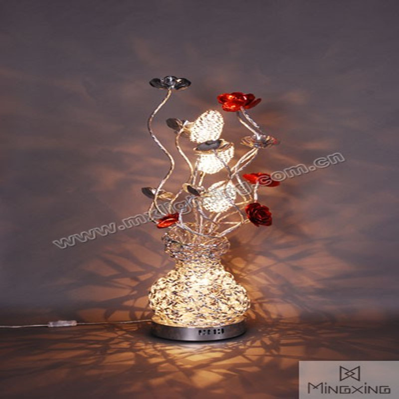 Mingxing Lighting 2013 Aluminum Beautiful Vase Table Lamp (MT7621-5)