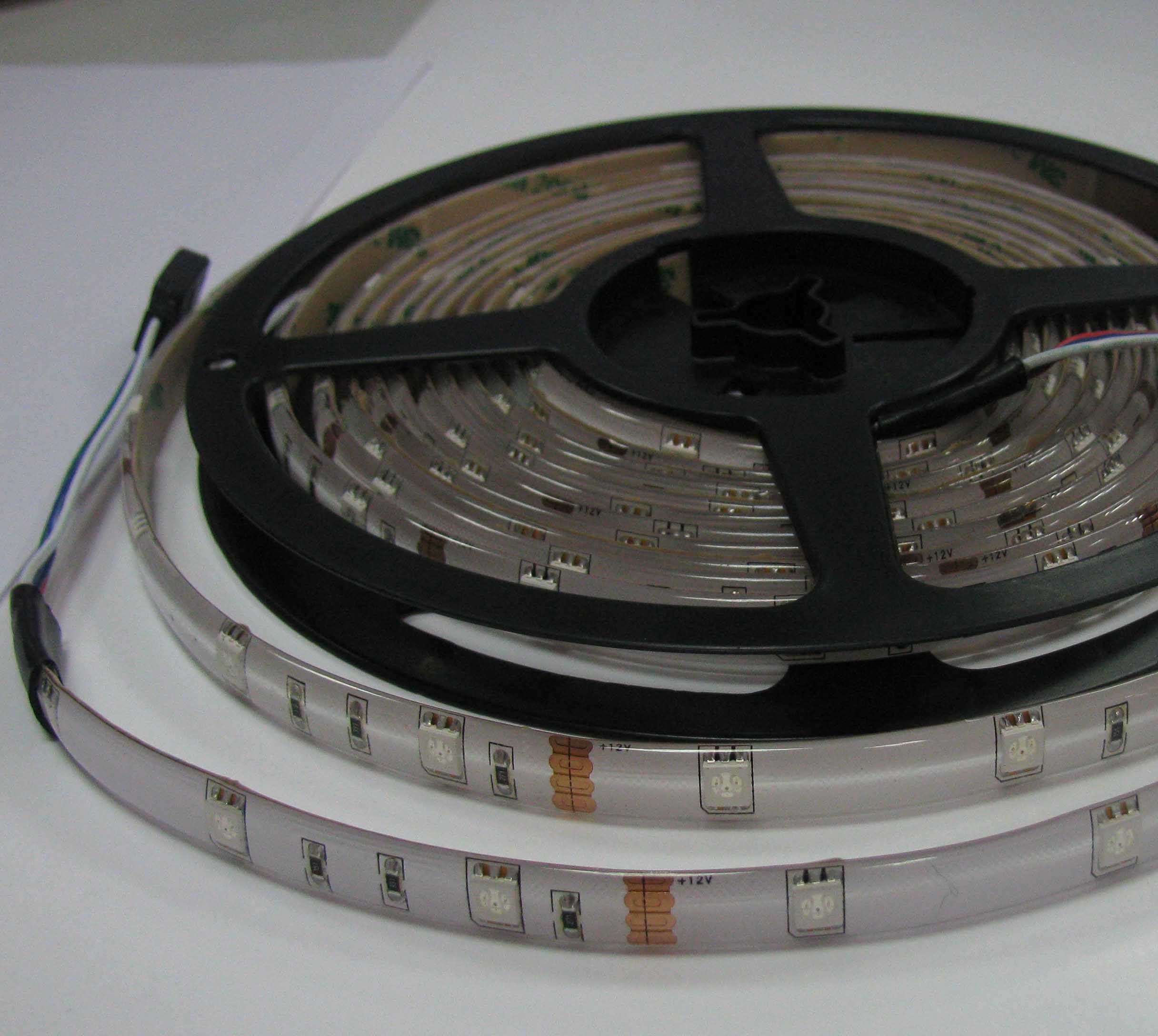 LED Flex Strip Light ---5050SMD 30LEDs/M 12V RGB 5m/Reel (DL-5050RGB30B-12V)