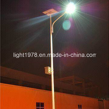 8m off-Grid Outdoor Solar LED Light