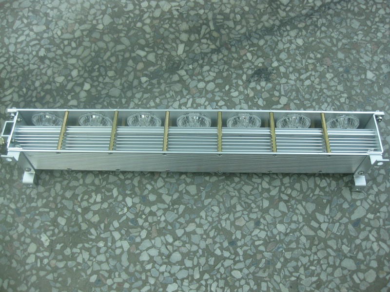 CE&RoHS Approval IP66 130lm/W 60W LED Strip Light