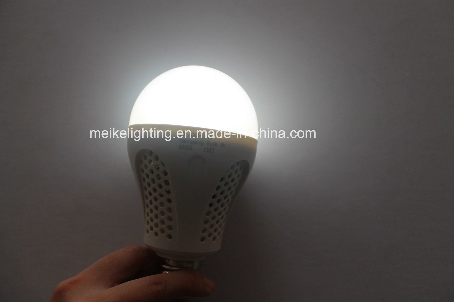 E27 B22 Rechargeable Emergency Light LED Bulb Light