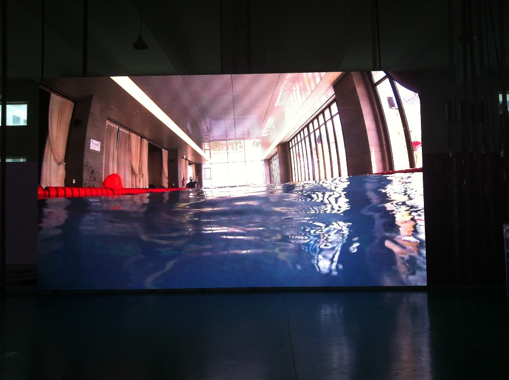 P4 Indoor LED Display Screen