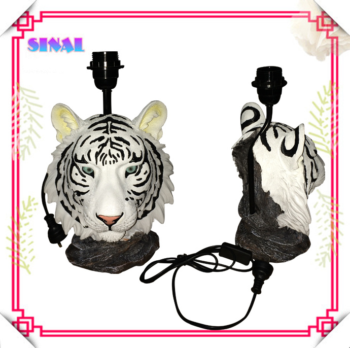 Resin Tiger Table Lamp for Souvenir Decoration