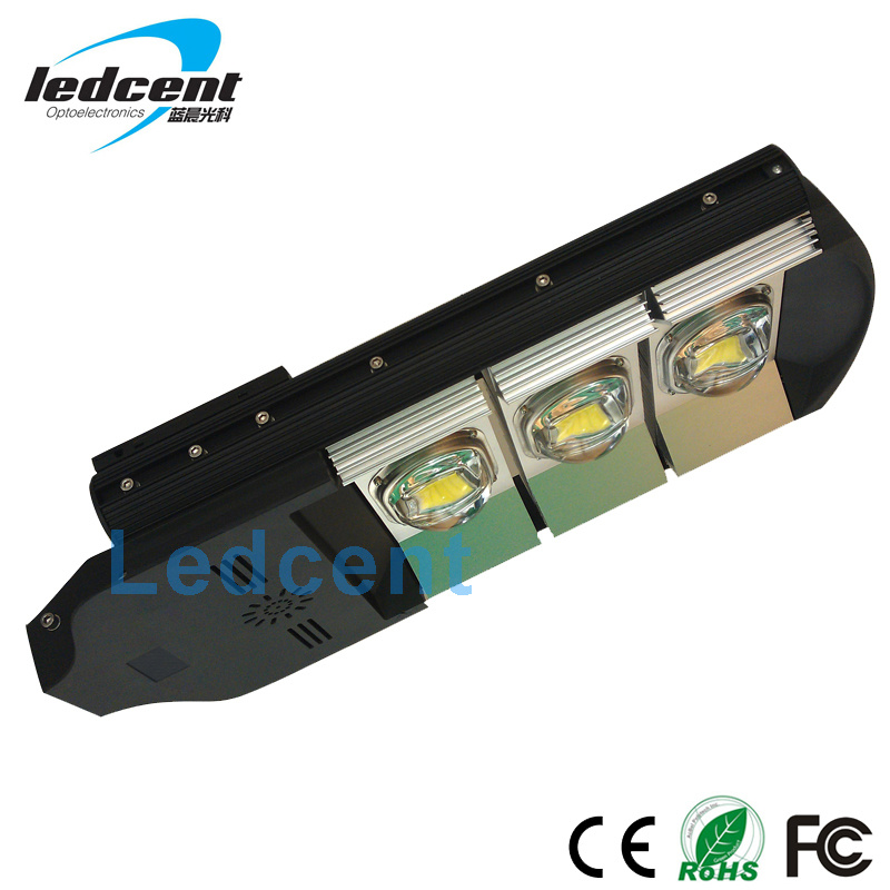 3 Module Highway 135W Warm White LED Street Light