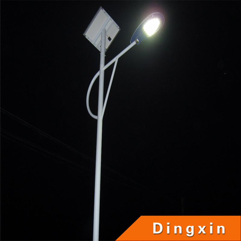 DC12V/24V 50W Solar LED Street Light (DXSSL-098)