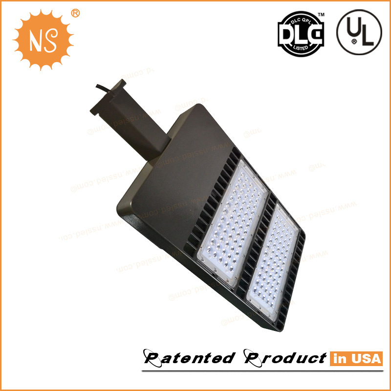 UL Dlc Outdoor 200W LED Parking Lot Light