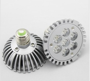 LED Light Bulb (RG2201-7W)