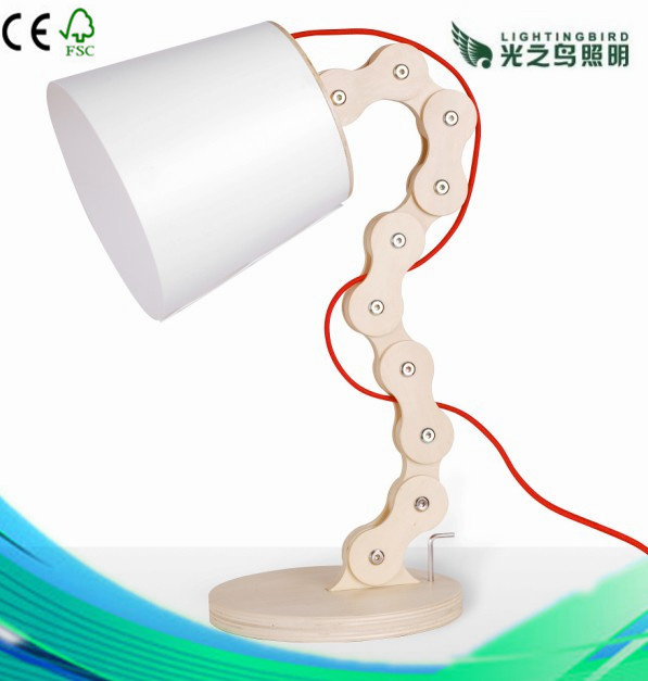 Lightingbird Modern Hot Sale Decoration Wood Table Lamp (LBMT-LT)