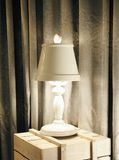 Elegant Hotel Room Carbon Steel White Table Lamps (1063T1)