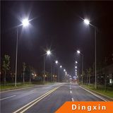 9m 60W LED Street Light with 5 Years Warranty